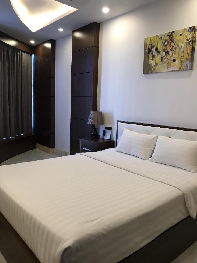 Quoc Thanh Hotel Long Khanh Екстер'єр фото