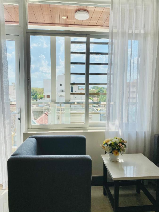 Quoc Thanh Hotel Long Khanh Екстер'єр фото