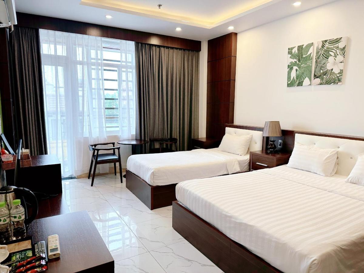 Quoc Thanh Hotel Long Khanh Екстер'єр фото