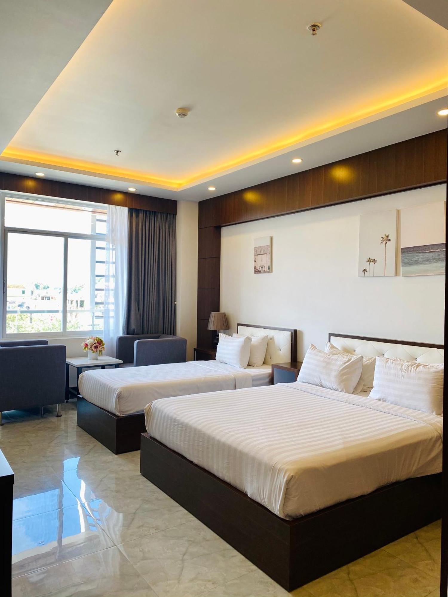 Quoc Thanh Hotel Long Khanh Екстер'єр фото