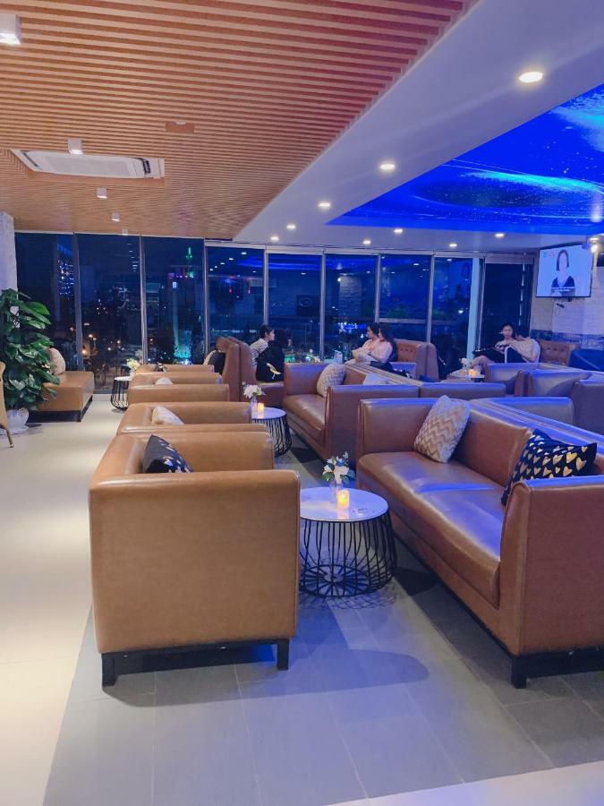 Quoc Thanh Hotel Long Khanh Екстер'єр фото