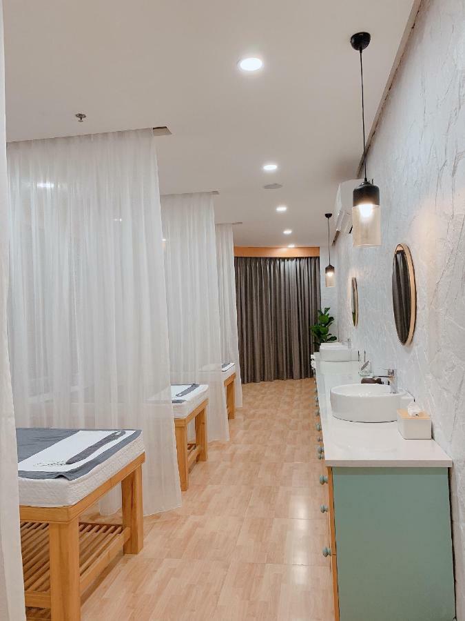 Quoc Thanh Hotel Long Khanh Екстер'єр фото