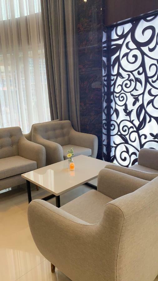 Quoc Thanh Hotel Long Khanh Екстер'єр фото