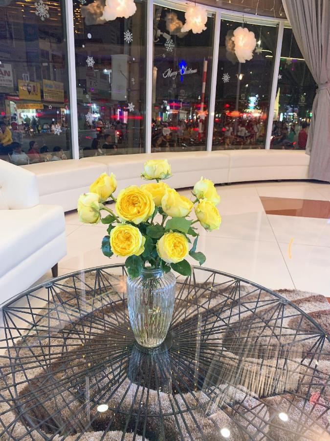 Quoc Thanh Hotel Long Khanh Екстер'єр фото